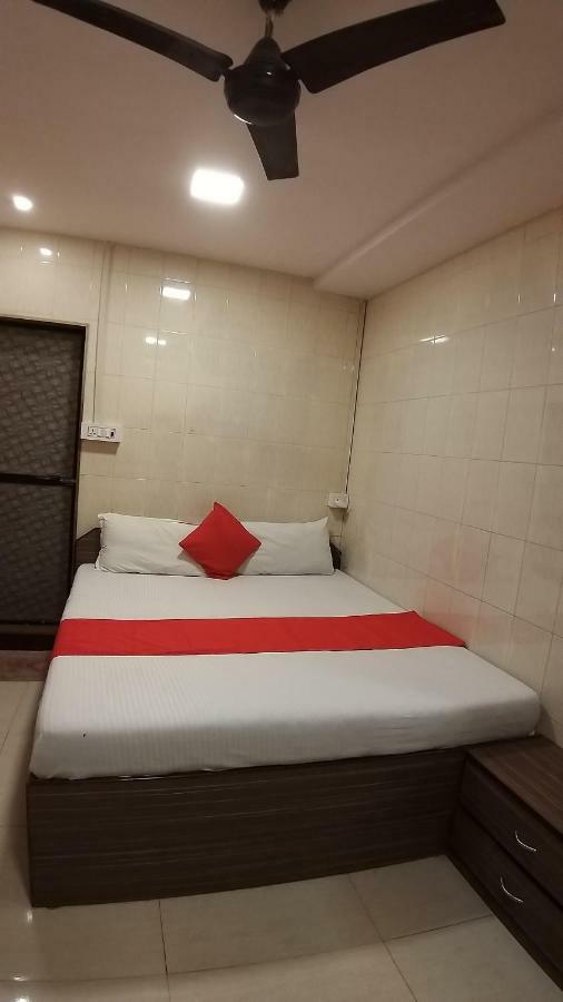 Hotel Saim Palace Mumbai Bagian luar foto